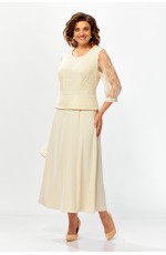 5697